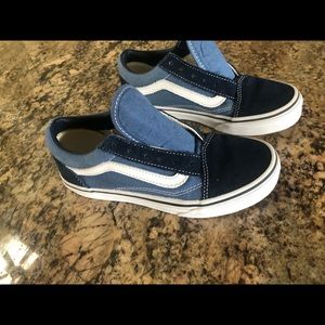 Blue vans- needs laces